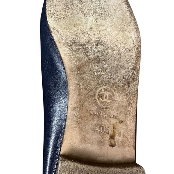Chanel Navy Leather CC Toe Cap Ballet Flats 40.5 - Picture 12 of 14